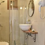 Oriella Hotel