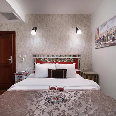 Oriella Hotel 3*