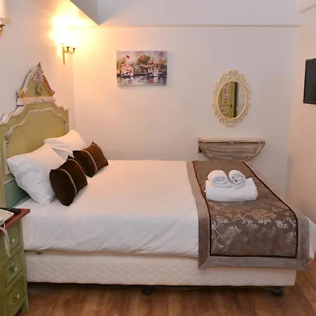 Oriella Hotel 3*